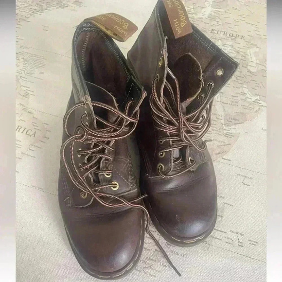 Dr Martens 1460 Vintage Boots Size 5 Made in England main image 8